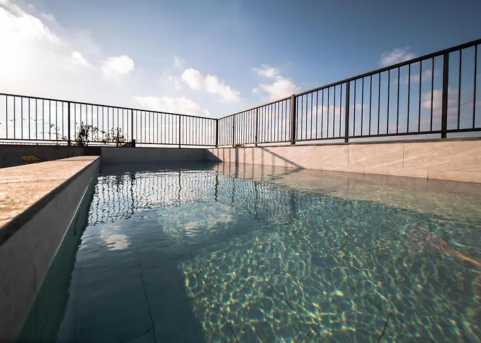 Avenue 102 1 Bed * Paphos